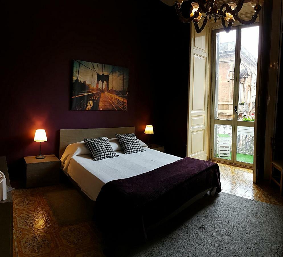 Dream 117 Bed & Breakfast คาตาเนีย ภายนอก รูปภาพ